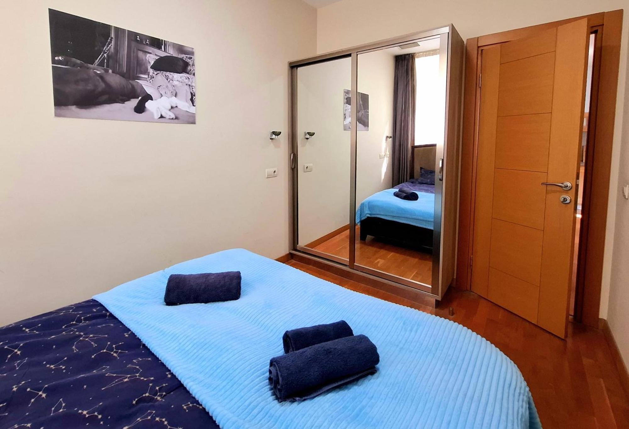 City Center 2Bdr Apartment Near Rustaveli Av. Tbilisi Exterior photo